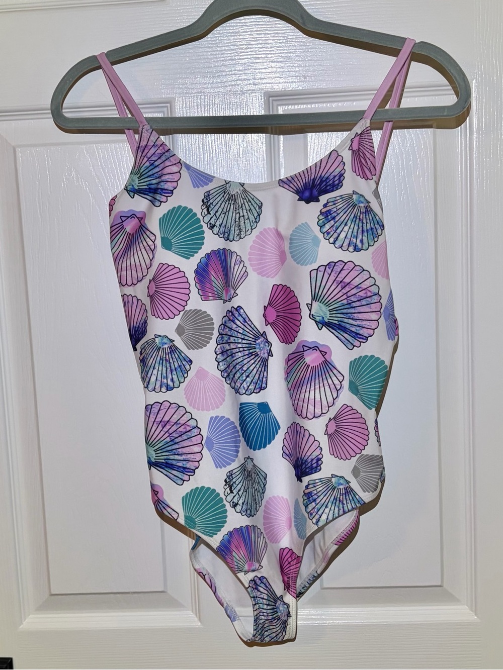 NWT Pastel Art Deco Sea Shell Print One Piece Swimsuit. Size 8